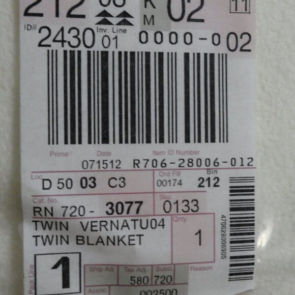 Ever Soft Blanket Vintage Twin Beige with light gold satin trim 66" x 90" - Picture 8 of 10